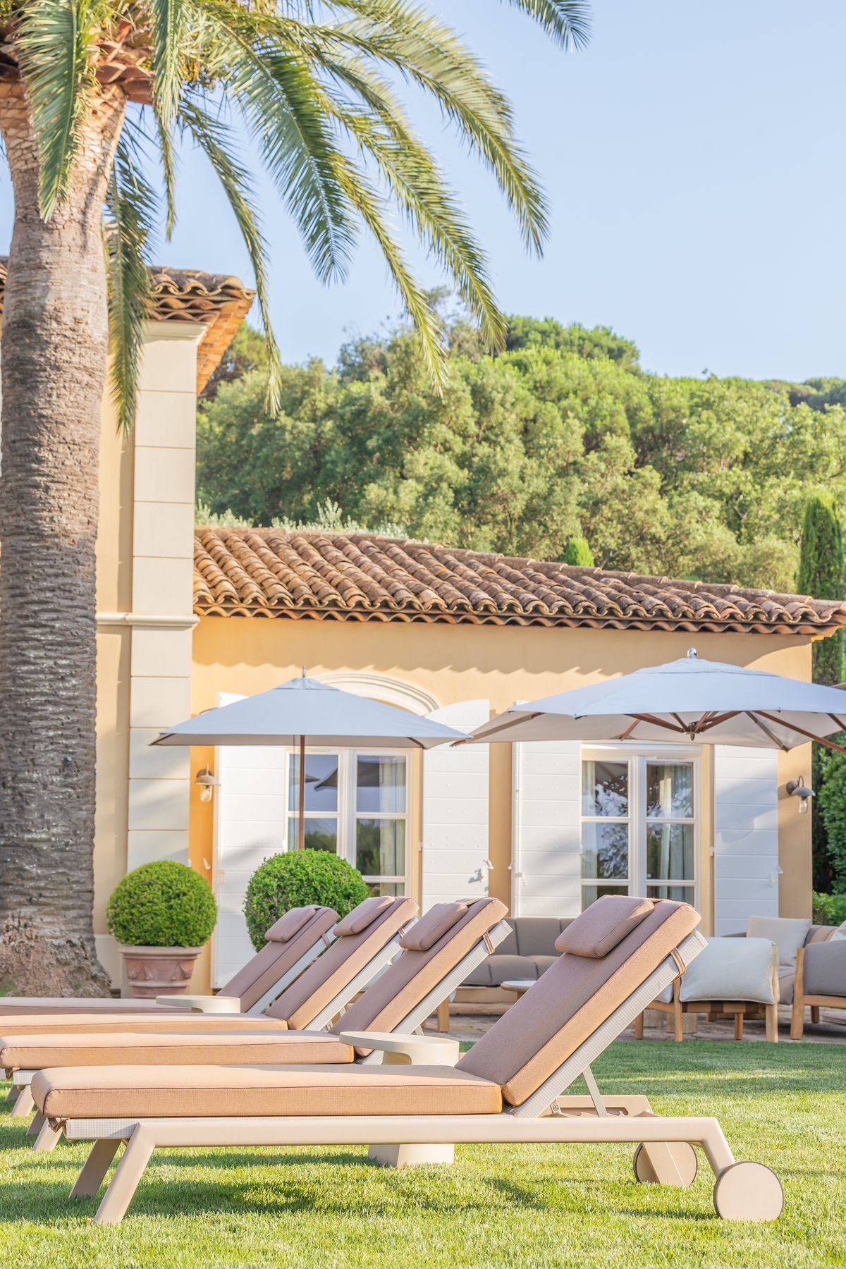 Villa T
